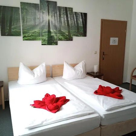 Altstadtpension Brandenburg Konukevi *